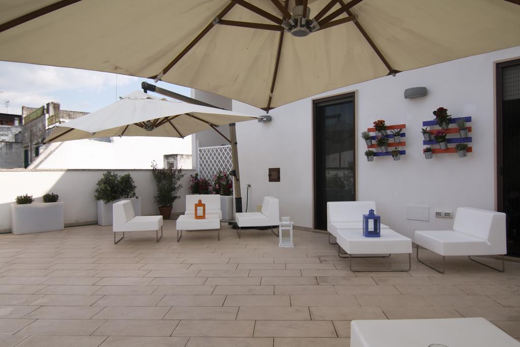 Hotel Golden House Mesagne Exterior foto